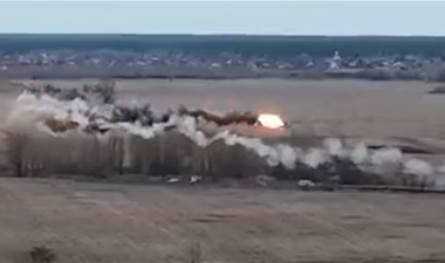 صاروخ "ستينغر" الأميركي يُدمّر هليكوبتر روسية في أوكرانيا (فيديو)