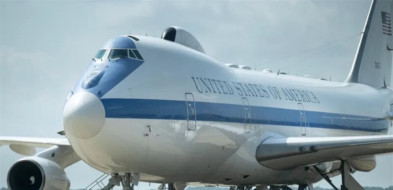 مطار نيويورك حيث تم توقيف الشاب