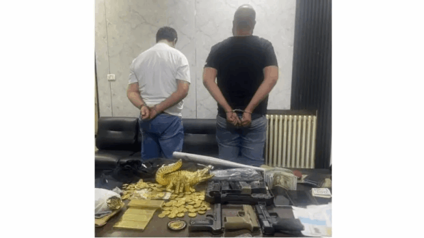 They kidnapped him in search of money... Two people arrested at the Dahr al-Baidar checkpoint