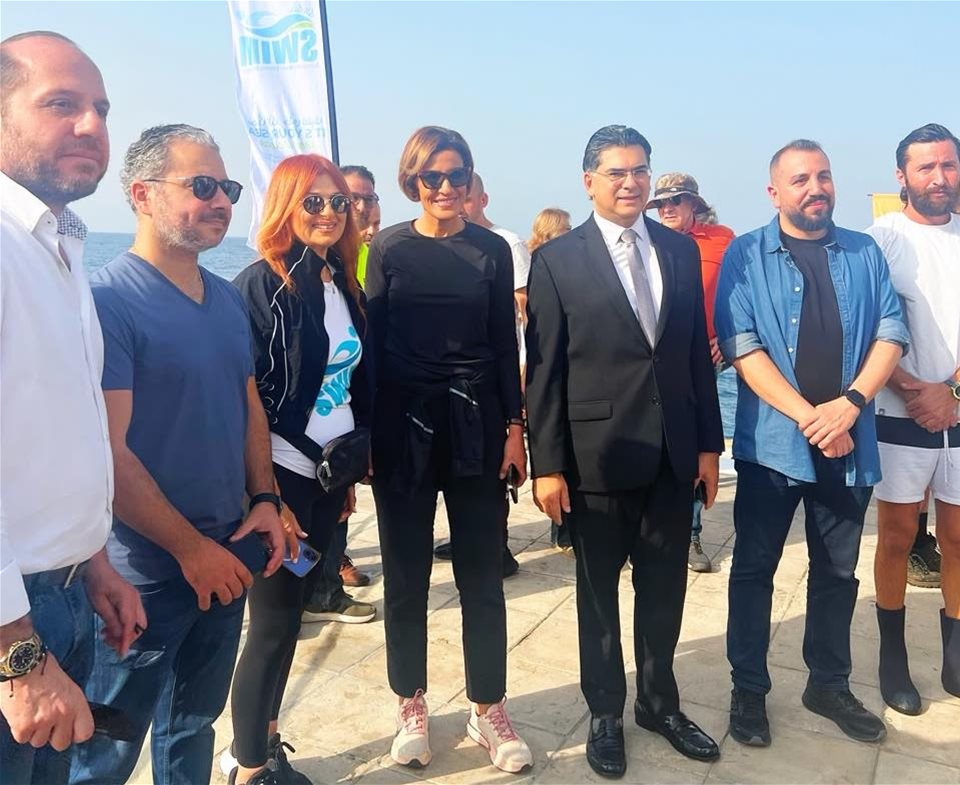 In Raoucheh… A campaign to clean the Bat Cave and protect biodiversity