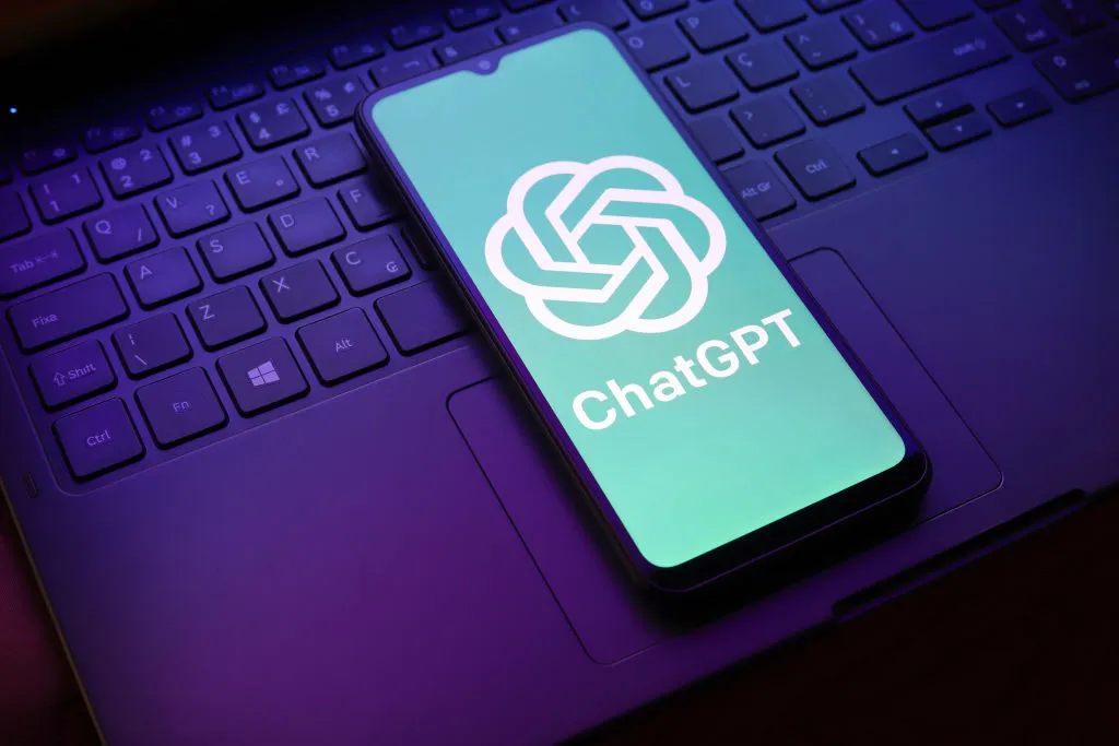 منافس جديد لـ"ChatGPT".. ماذا نعرف عنه؟
