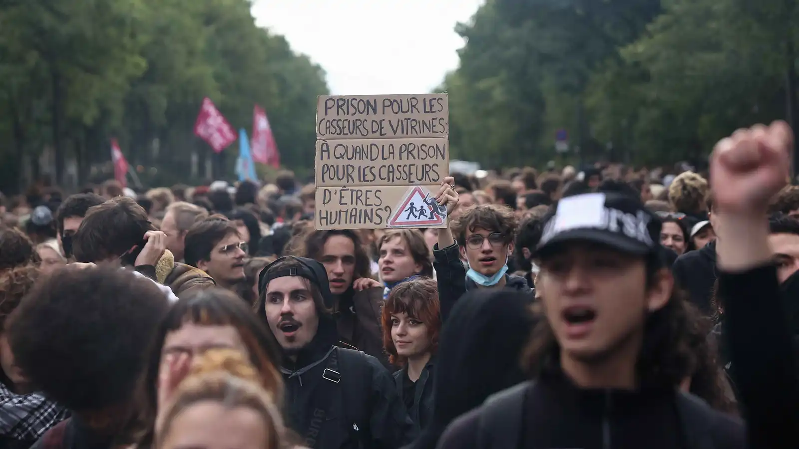 Serious security warning in Europe... “ISIS” enters the protest scene