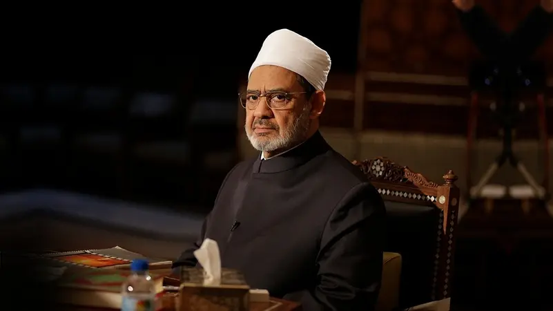 Sheikh of Al-Azhar: Attacks on Mecca provoke the feelings of two billion Muslims