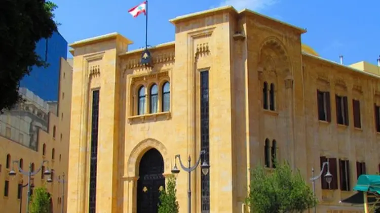 الفرعية للأبنية المتصدعة والآيلة للسقوط تستمع إلى ملاحظات الجهات المعنية