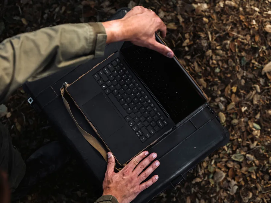 To counter China... a laptop for harsh conditions
